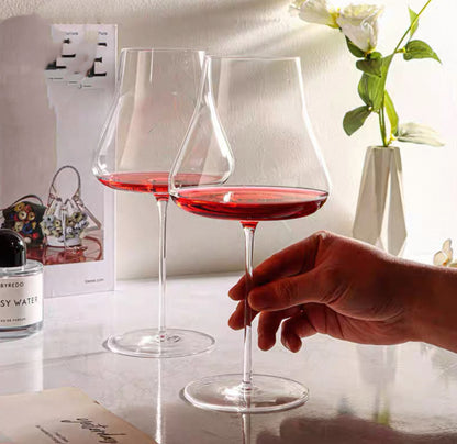 The Silhouette Glass™ – Modern Wine Glass