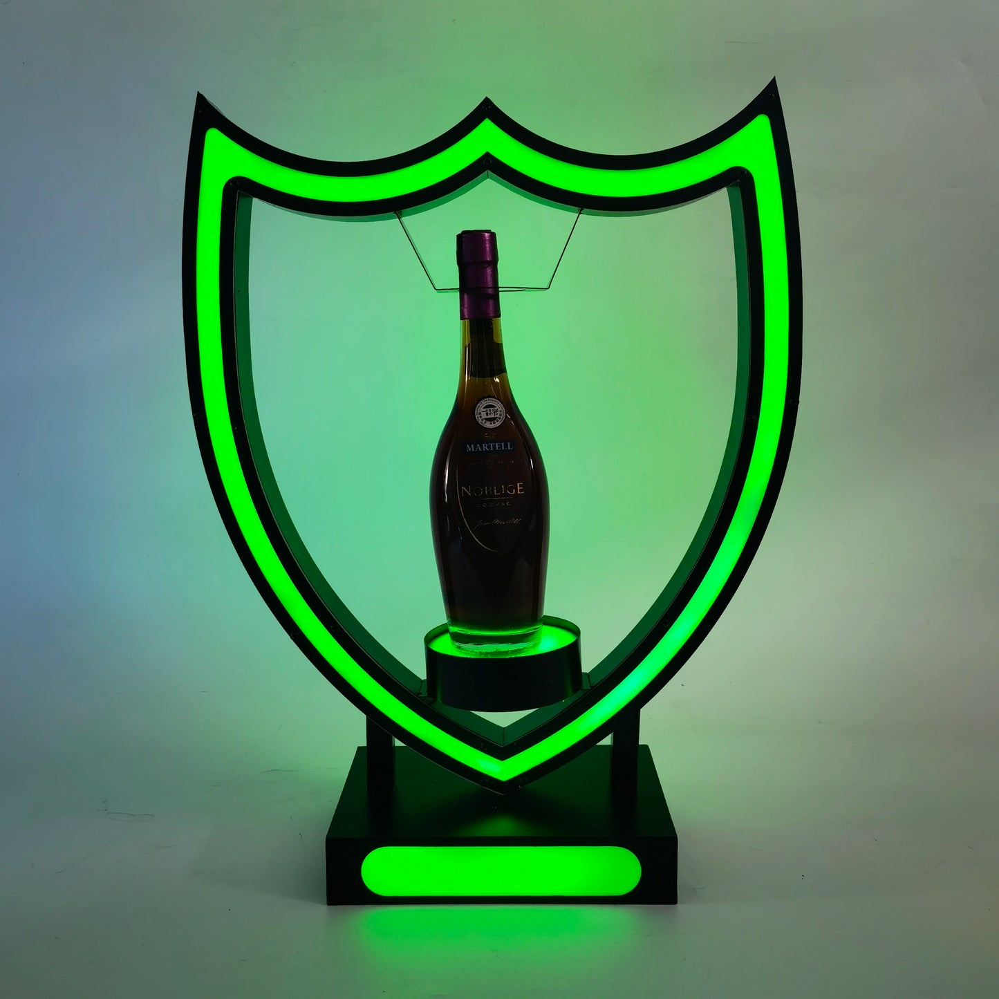 Aurelia Night – Flaskpresentation i LED