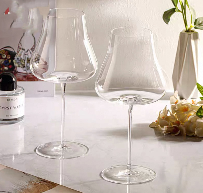 The Silhouette Glass™ – Modern Wine Glass